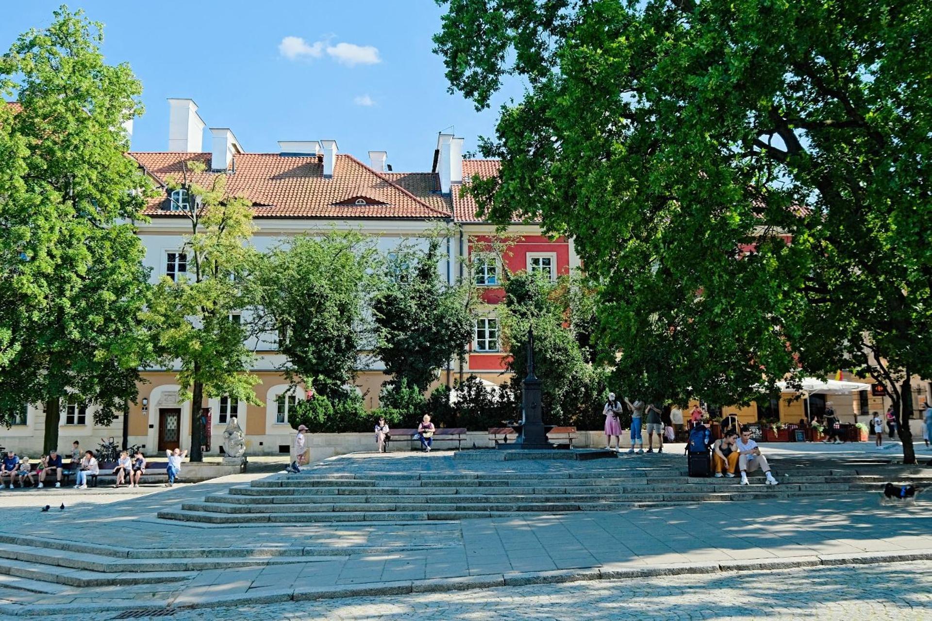 Апартаменти Chic Apartment-old Town-f50/2 *